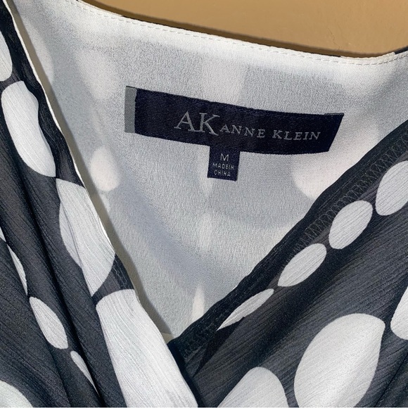 ANNE KLEIN Polka Dot Print Tank Top Black White Double Lined V Neck Blouse - Picture 2 of 7